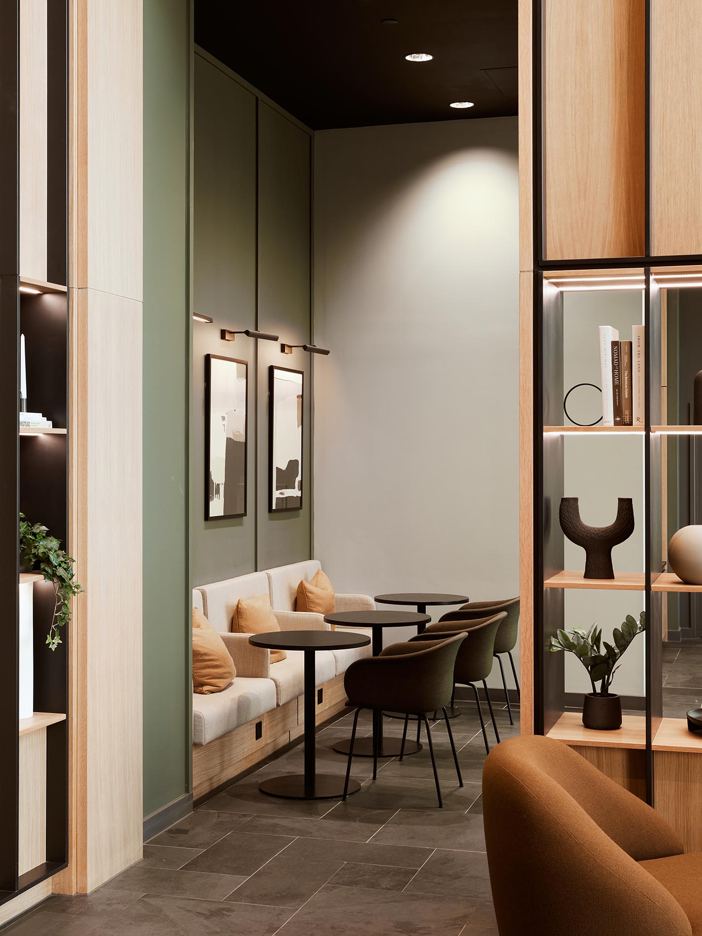 Seating Area Seating Area