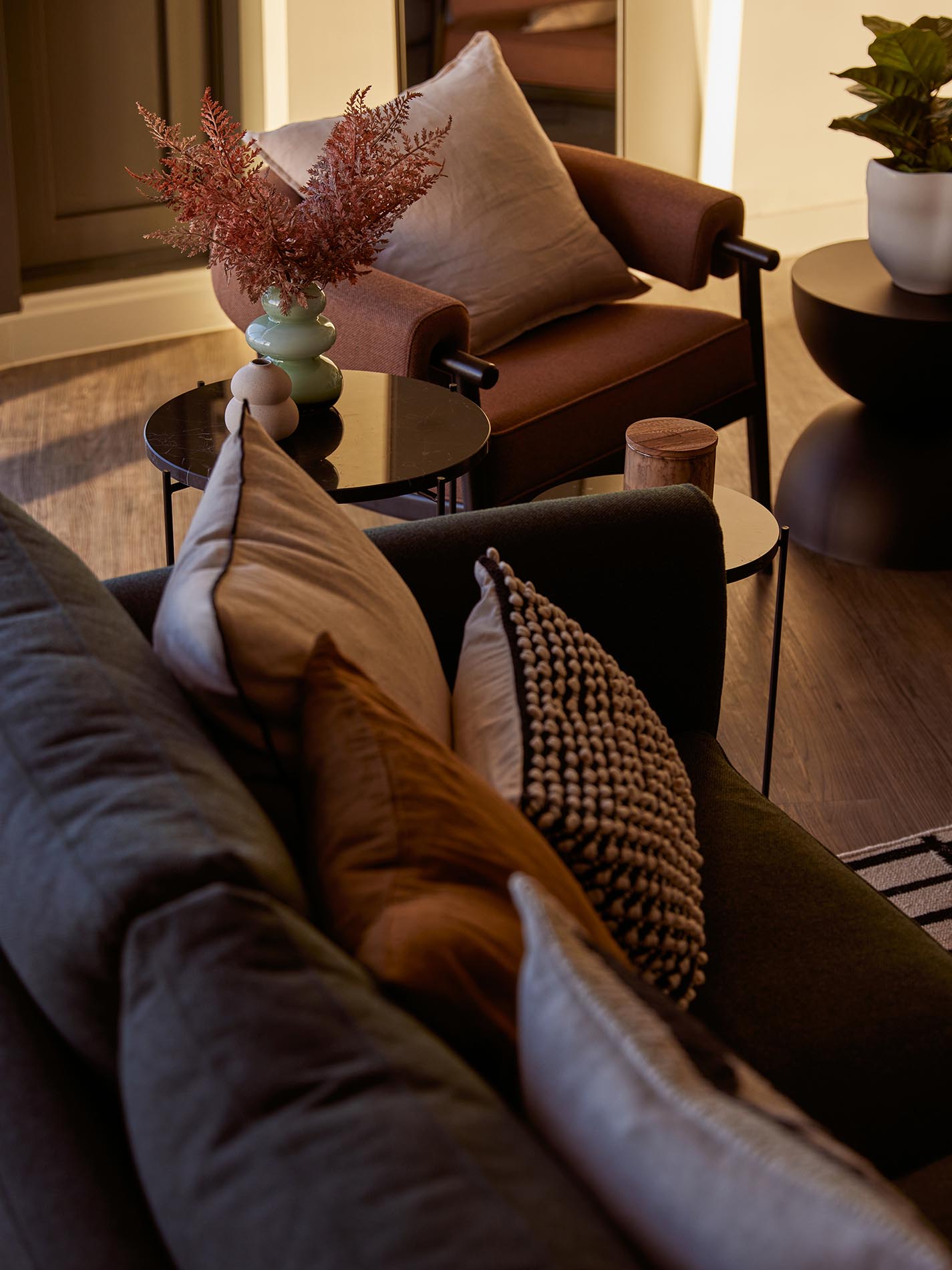 Sofa with Scatter Cushions Sofa with Scatter Cushions